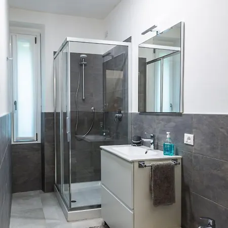 Luxury 2-bed Near Bellagio * 勒泽诺