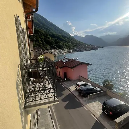 Appartement 2-Bed Apt With Stunning Lake Como Views & Terrace Lezzeno