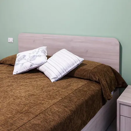 Luxury 2-bed Near Bellagio 아파트 레체노