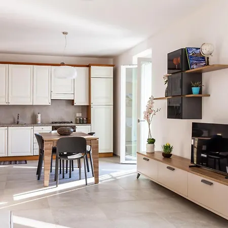 Luxury 2-bed Near Bellagio *
