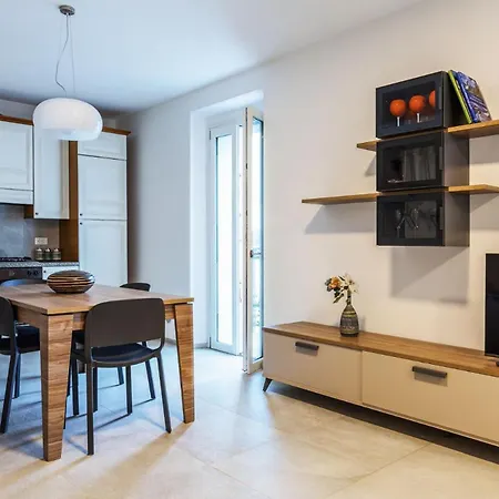 Luxury 2-bed Near Bellagio 아파트 *