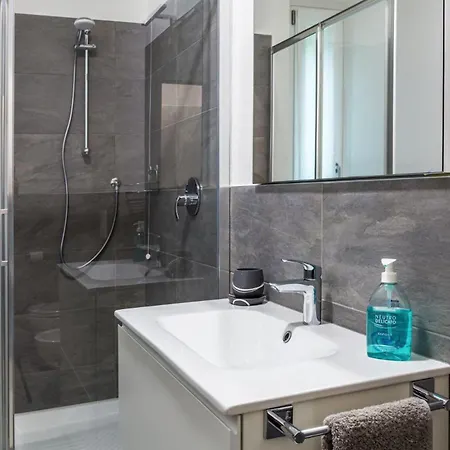 Luxury 2-bed Near Bellagio *